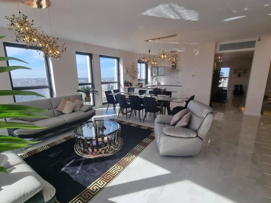 Jtower Royal Suites - The Penthouse - Alefimmoed Єрусалим Екстер'єр фото
